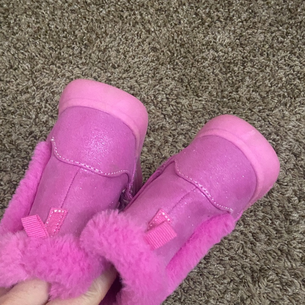 OshKosh B'gosh Sparkly Pink Boots - Picture 4 of 8